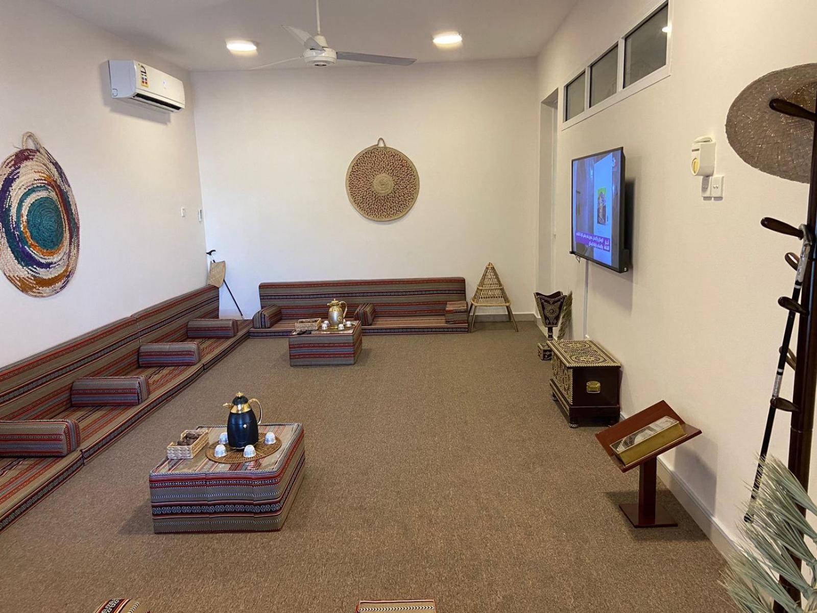 Legacy Hostel Маскат Экстерьер фото